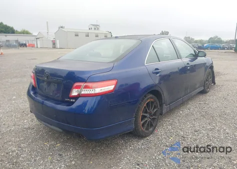 2011 Toyota Camry Se z USA, uszkodzony, nr VIN 4T1BF3EK4BU728138